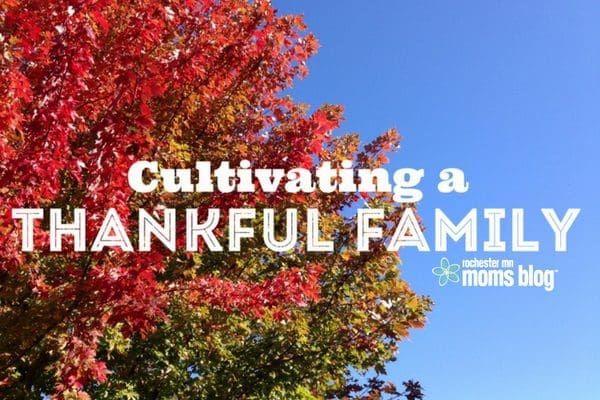 thankful family, trees in autumn, family traditions for thankfulness, thankful, gratitude, thanksgiving, 