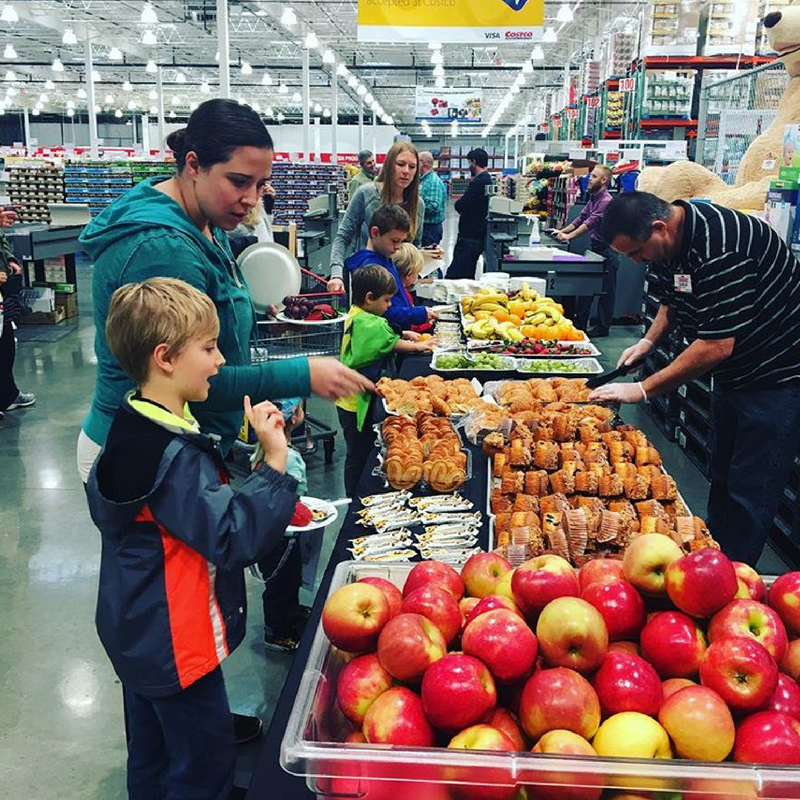 Costco Mom Hour Event Recap | Rochester MN Moms Blog costco, costco favorites, costco mom hour, city moms blog network, organic food, bulk food, bulk organic foods, bulk warehouses, kid snacks, organic food costco, rochester mn, roch mn, rochester, minnesota