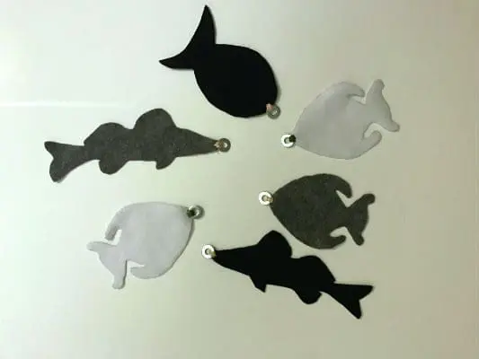 DIY Easy Magnetic Fishing Pole Game