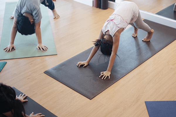 kids doing yoga