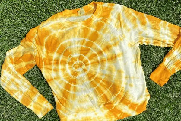 tie dye t-shirt