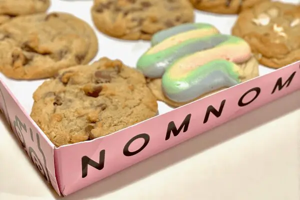 crumbl cookies