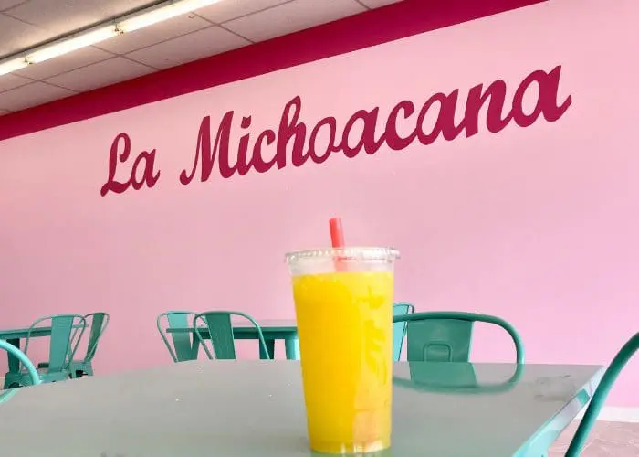 La Michoacana Ice Cream Shops In Chicago Aren't Related