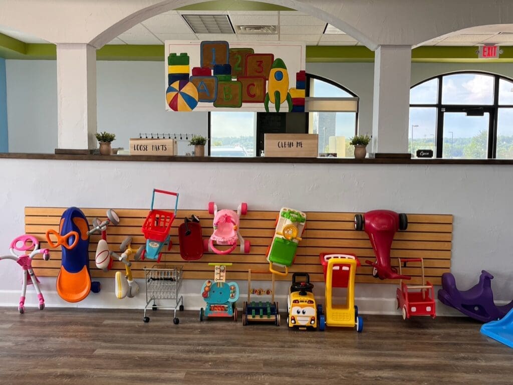 nana gogo toybrary