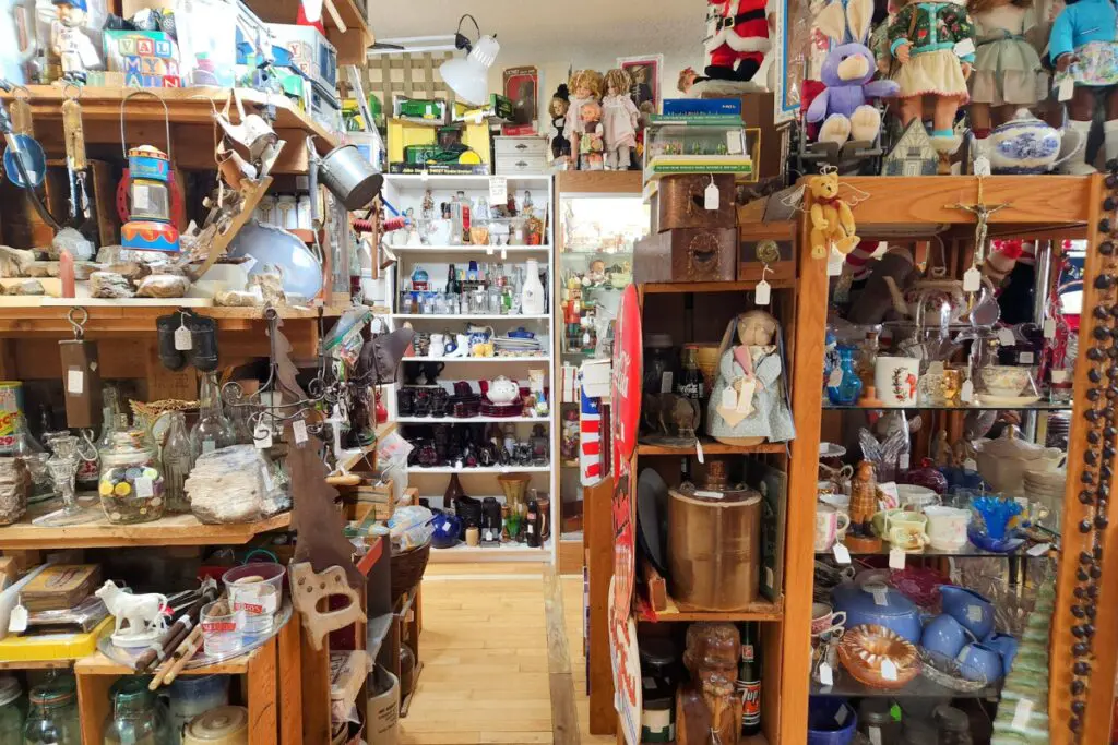 Booths at Country Side Antique Mall in Cannon Falls, MN