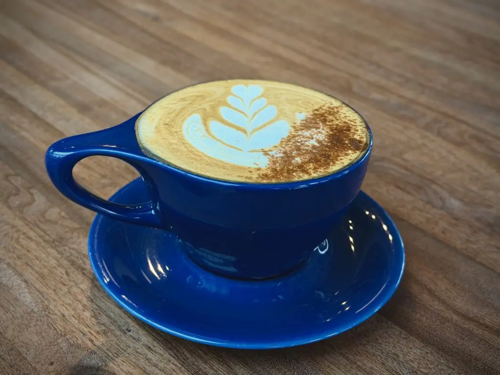 fall inspired coffee shop drinks