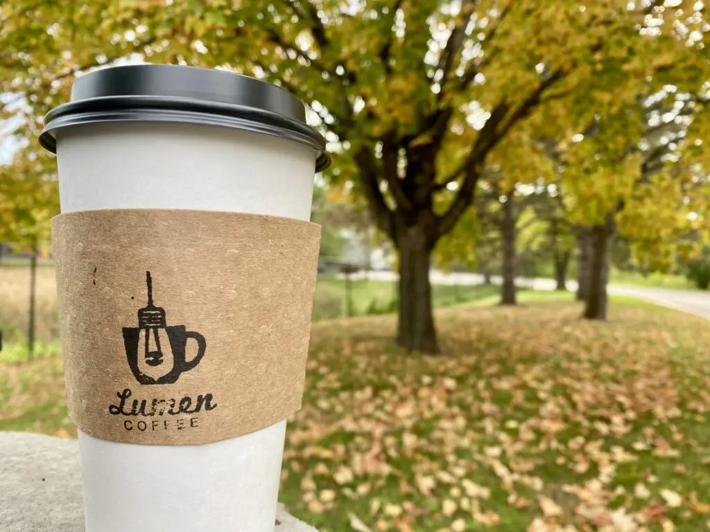 fall inspired coffee shop drinks